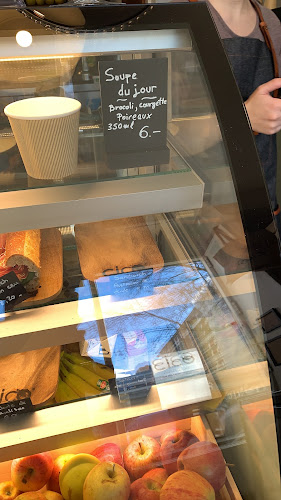 Opinii despre CICO Coffee & Food în Geneva - Gastronomie und Hotellerie