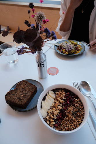 Comentarii opinii despre Roots