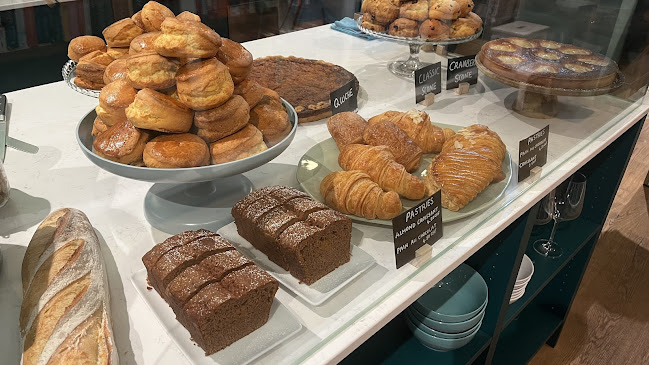 Comentarii opinii despre Pages & Sips