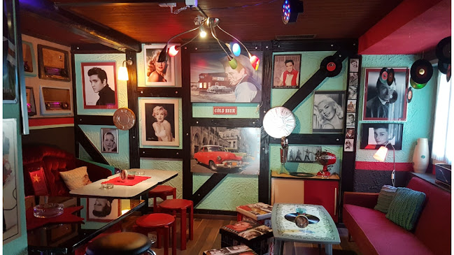 Manolitos - Gastronomie und Hotellerie