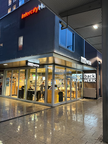 Comentarii opinii despre BackWerk