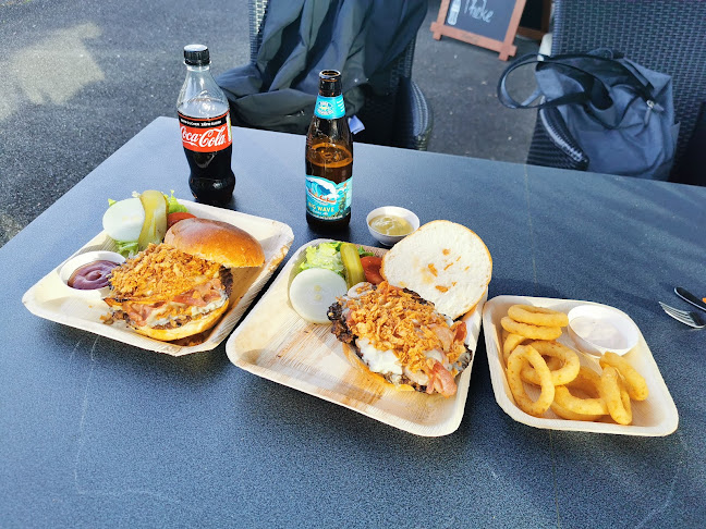 Comentarii opinii despre Aloha Café