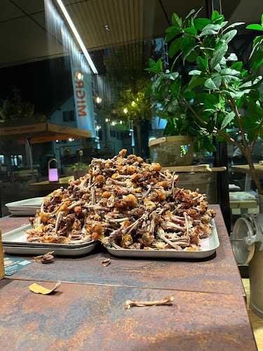 Comentarii opinii despre Wild Chik‘n