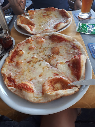 Café Restaurant Treff - Gastronomie und Hotellerie