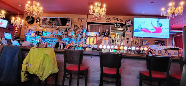 Mountain`s Akt Diner & Bar & Biergarten - Davos