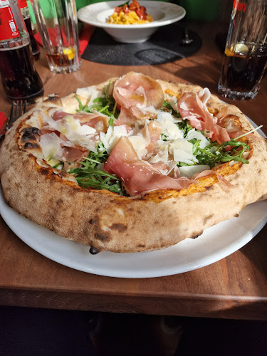 Opinii despre Fiorello în Neuchâtel - Gastronomie und Hotellerie