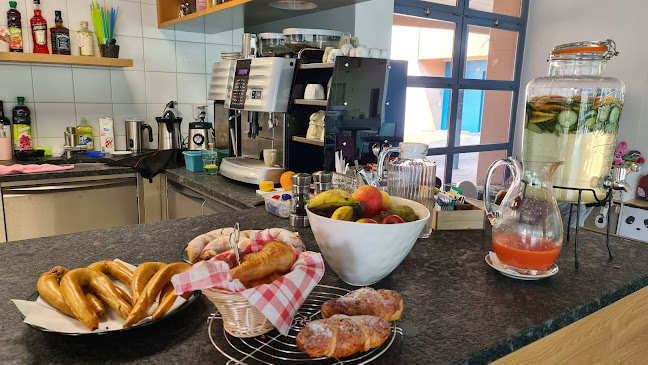 Opinii despre Burger Punto Rosso GmbH în Männedorf - Gastronomie und Hotellerie