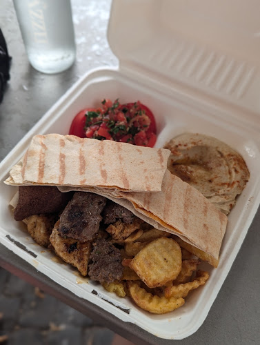 Comentarii opinii despre فلافل &. شاورما& حلال