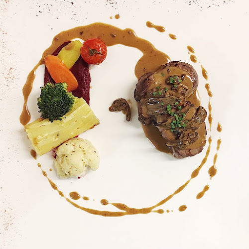 Opinii despre Restaurant Les Bains în Val-d'Illiez - Gastronomie und Hotellerie