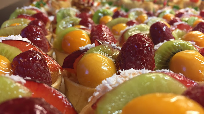 Opinii despre Cours de pâtisserie et Service traiteur Sàrl în Lonay - Gastronomie und Hotellerie