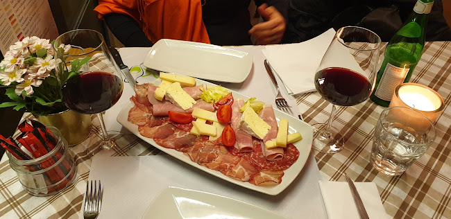 Grande Pizza & Caffè - Gastronomie und Hotellerie