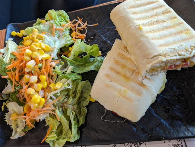 Café Dessiné - Gastronomie und Hotellerie