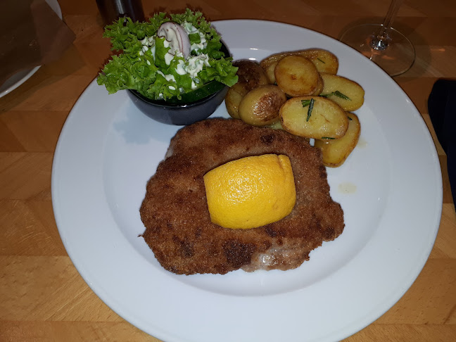 Opinii despre PARK Lange Erlen în Basel - Gastronomie und Hotellerie