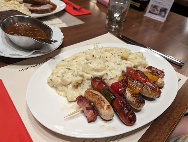 Restaurant Zeughauskeller - Gastronomie und Hotellerie