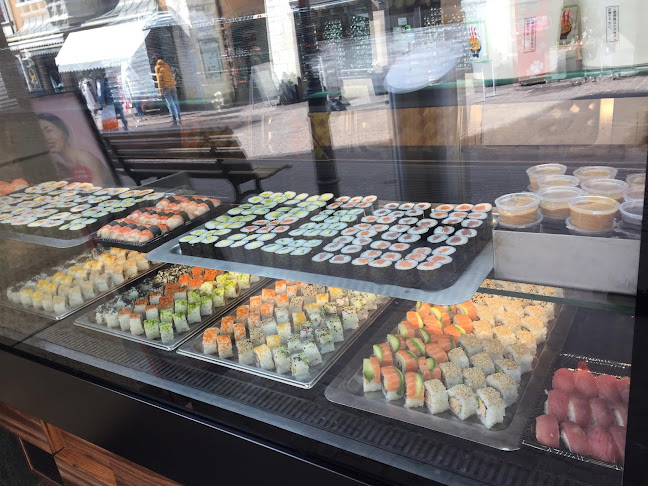 YUSHU- Sushi, Momo's & more