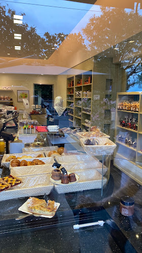 Opinii despre Lucien Moutarlier Konditorei în Montreux - Gastronomie und Hotellerie