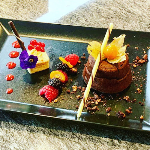 Opinii despre LA BARCA Fusion Restaurant and Lounge Locarno în Locarno - Gastronomie und Hotellerie