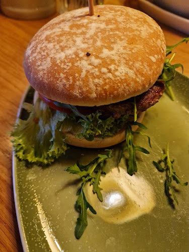 HANS IM GLÜCK - CHUR City West - Gastronomie und Hotellerie