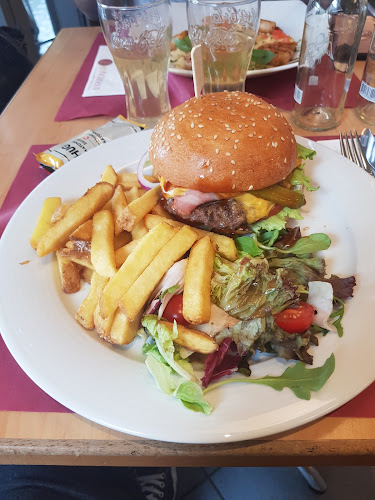 Pl. du Midi 33, 1950 Sion