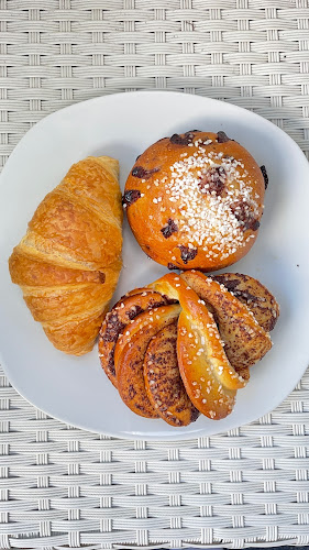 Opinii despre Lichtensteiger AG Bäckerei în St. Gallen - Gastronomie und Hotellerie