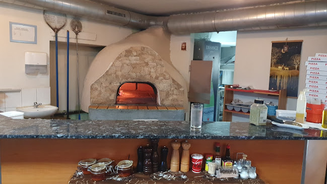 Opinii despre Holzofen Pizzeria Bella Pizza & Pizza Lieferdienst în Nidau - Gastronomie und Hotellerie