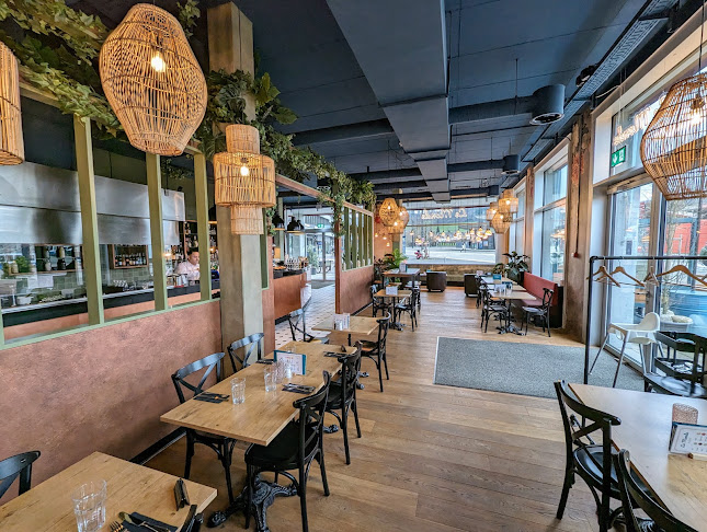 Opinii despre Le Monde în Dübendorf - Gastronomie und Hotellerie