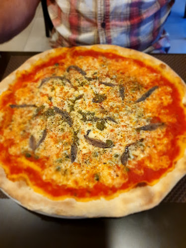 Opinii despre Pizzeria Trattoria Carbonia în Sierre - Gastronomie und Hotellerie