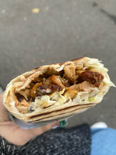 Opinii despre Al Mouchtar - Badenerstrasse în Zürich - Gastronomie und Hotellerie