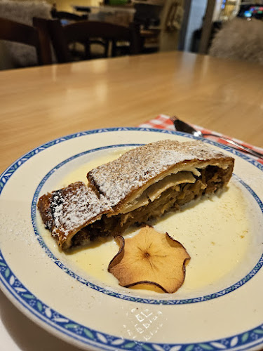 Opinii despre Restaurant Felsenegg în Stallikon - Gastronomie und Hotellerie