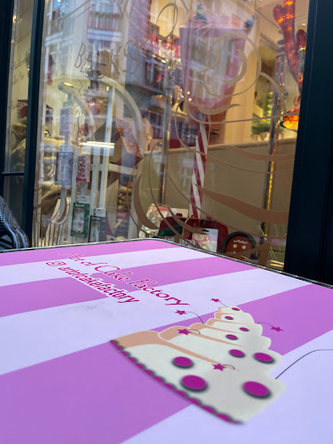 Comentarii opinii despre Art of Cake Factory GmbH