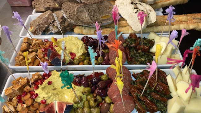 Opinii despre Mediterrane Leckereien în Solothurn - Gastronomie und Hotellerie