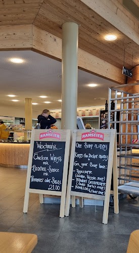 Opinii despre Restaurant Fräkmüntegg în Kriens - Gastronomie und Hotellerie