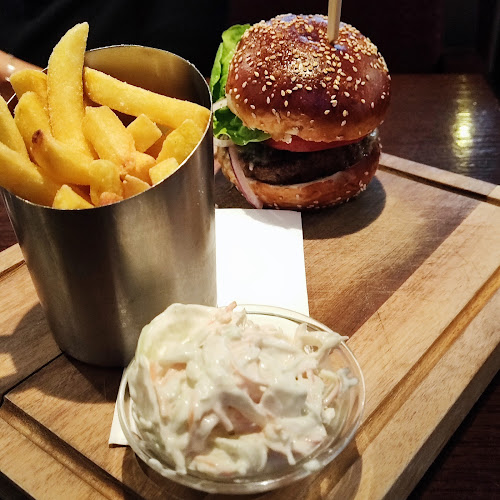 Opinii despre Flanagan's Irish Pub în Basel - Gastronomie und Hotellerie