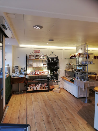 Comentarii opinii despre Bäckerei-Confiserie-Glacerie Lienhart AG