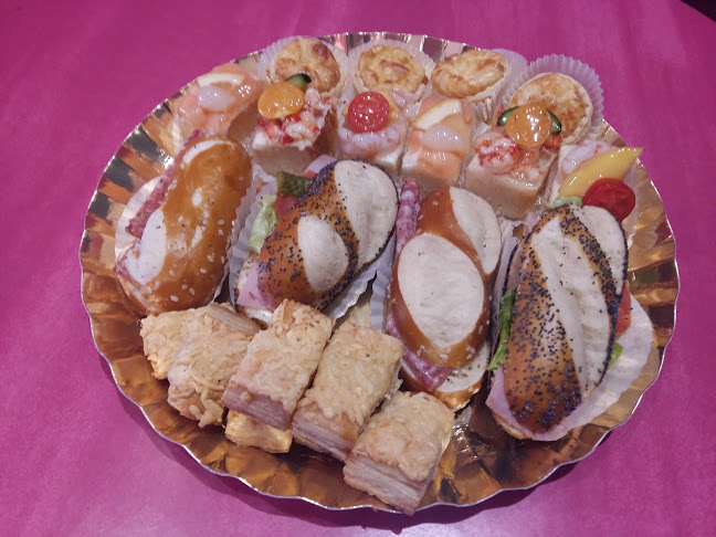 Aux Quatre Saveurs Sàrl - Gastronomie und Hotellerie