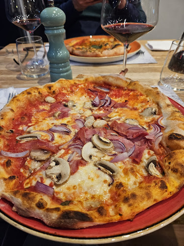 Comentarii opinii despre Made In Italy da Michelino Herisau