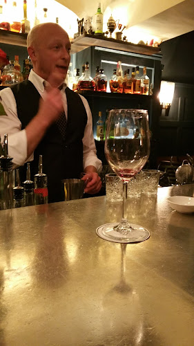 Opinii despre Neustadt Bar în Schaffhausen - Gastronomie und Hotellerie