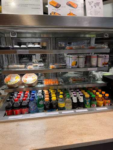 Comentarii opinii despre AKIKO Balexert