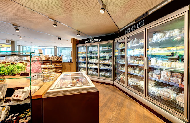 Opinii despre HIESTAND Backmarkt Bistro & Shop în Schlieren - Gastronomie und Hotellerie