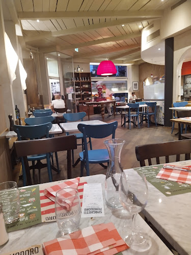 Spaghetti Pomodoro - Gastronomie und Hotellerie