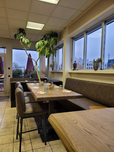 Sihlbruggstrasse 148, 6340 Baar, Schweiz