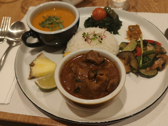 Diagonal Café & Bar