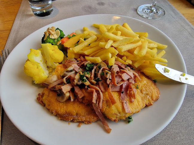 Opinii despre Restaurant Seehuus în Egnach - Gastronomie und Hotellerie