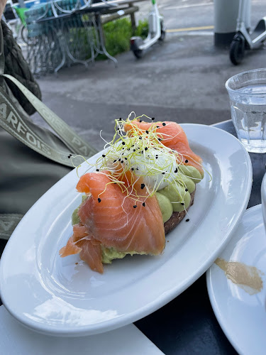 Opinii despre Franzos în Zürich - Gastronomie und Hotellerie