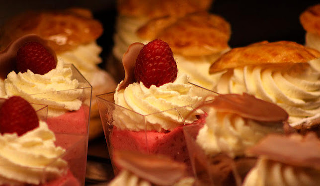 Opinii despre Boulangerie-Pâtisserie Flurim Dervishaj Sàrl în La Neuveville - Gastronomie und Hotellerie