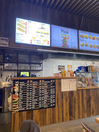 Royal Pizzeria Grill