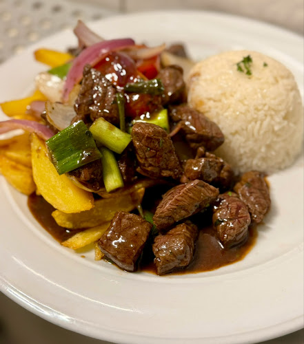 EcuaLatino Restaurant