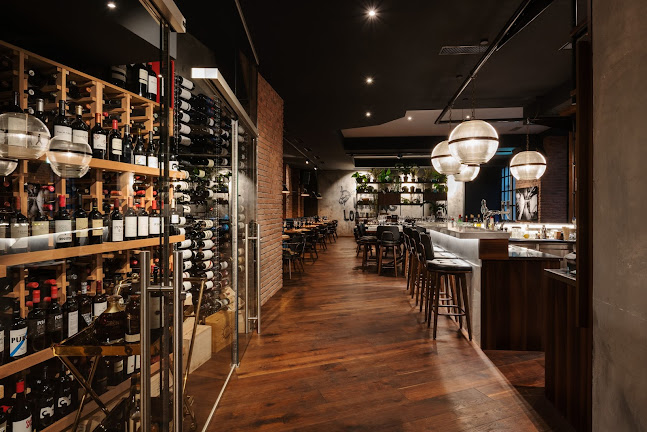 Simon's Steakhouse Grill & Restaurant & Bar