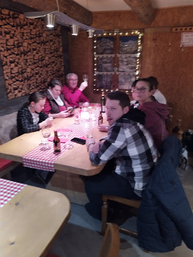 Opinii despre Mugi Beizli în Netstal - Gastronomie und Hotellerie