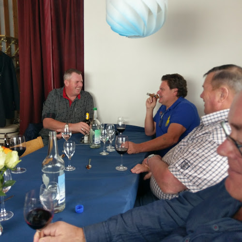 Comentarii opinii despre skihütte